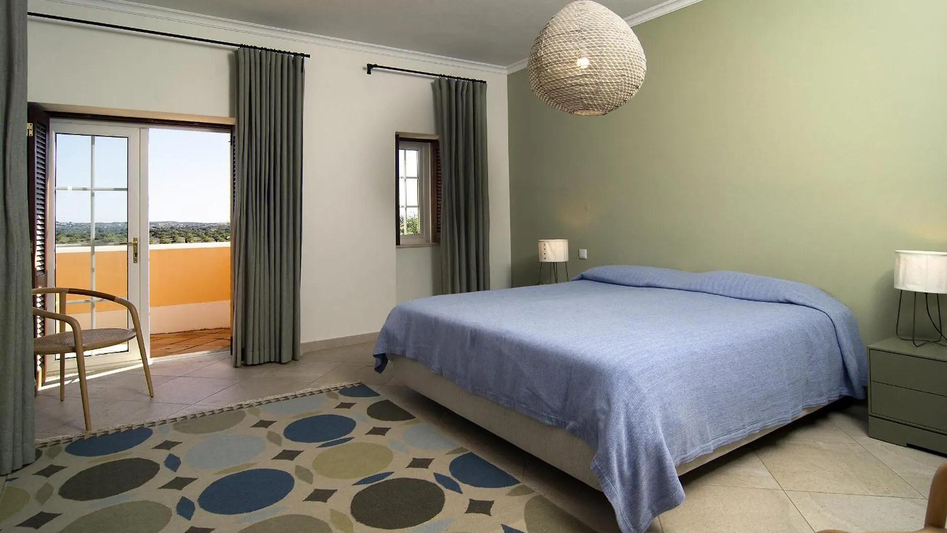 814 Monte Das Estrelicias Lagos Villa
