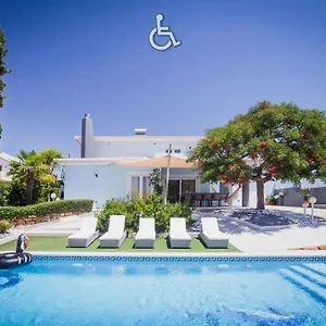  Villa Horta's - Private Heatable Pool